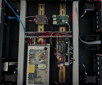 Electronics bay